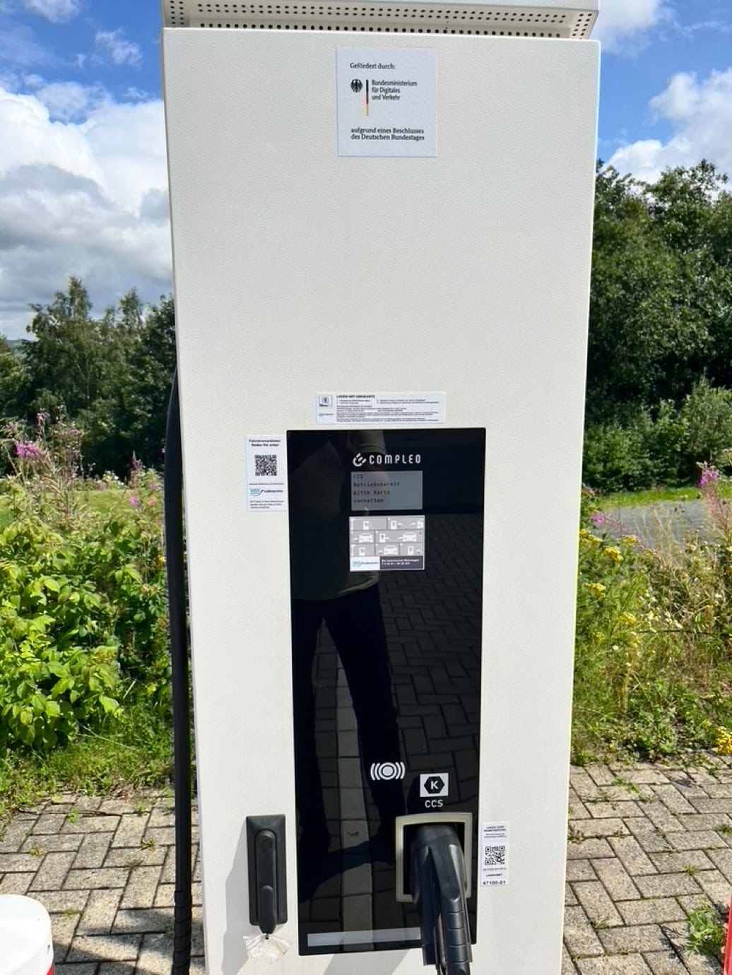 öttentliche e-Ladestation